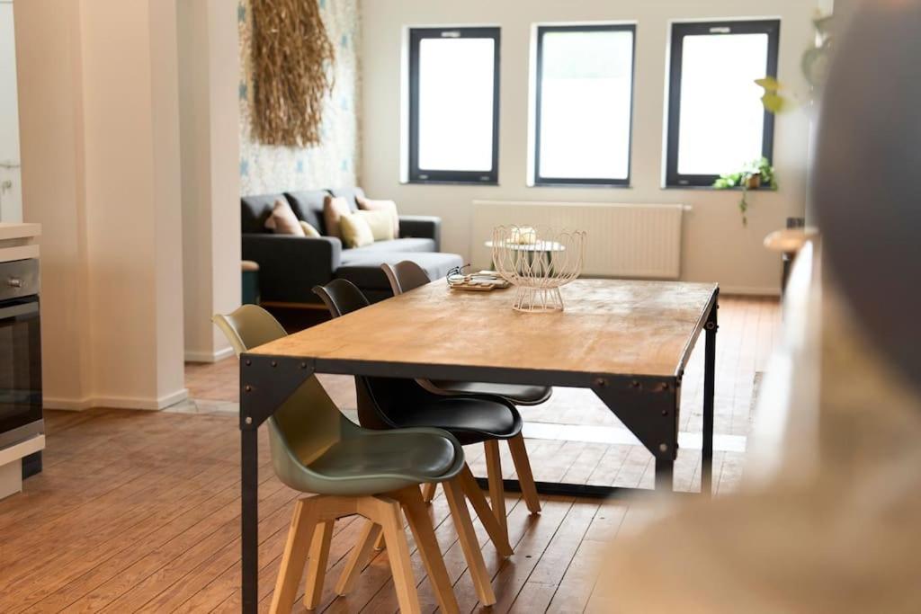 Ferienwohnung Hippie Chic ! Mons  Exterior foto